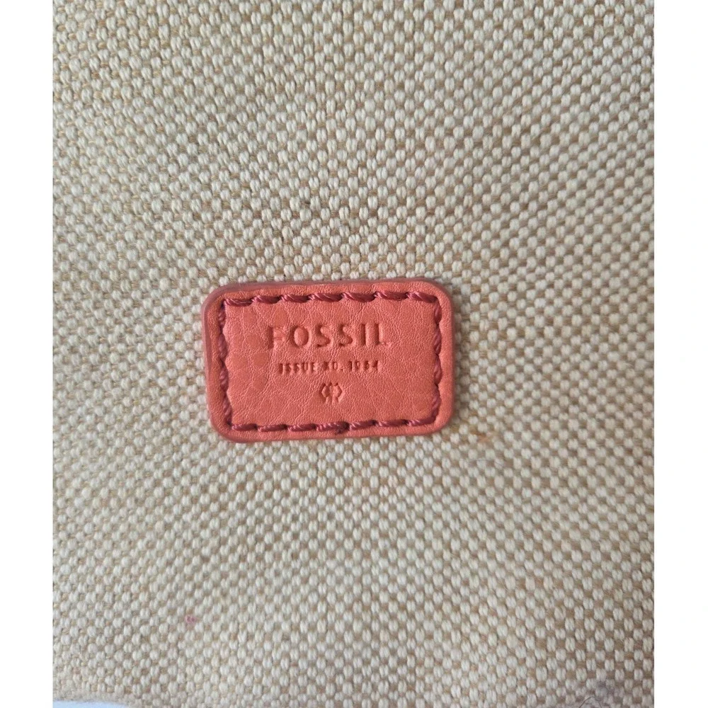 Fossil canvas leather